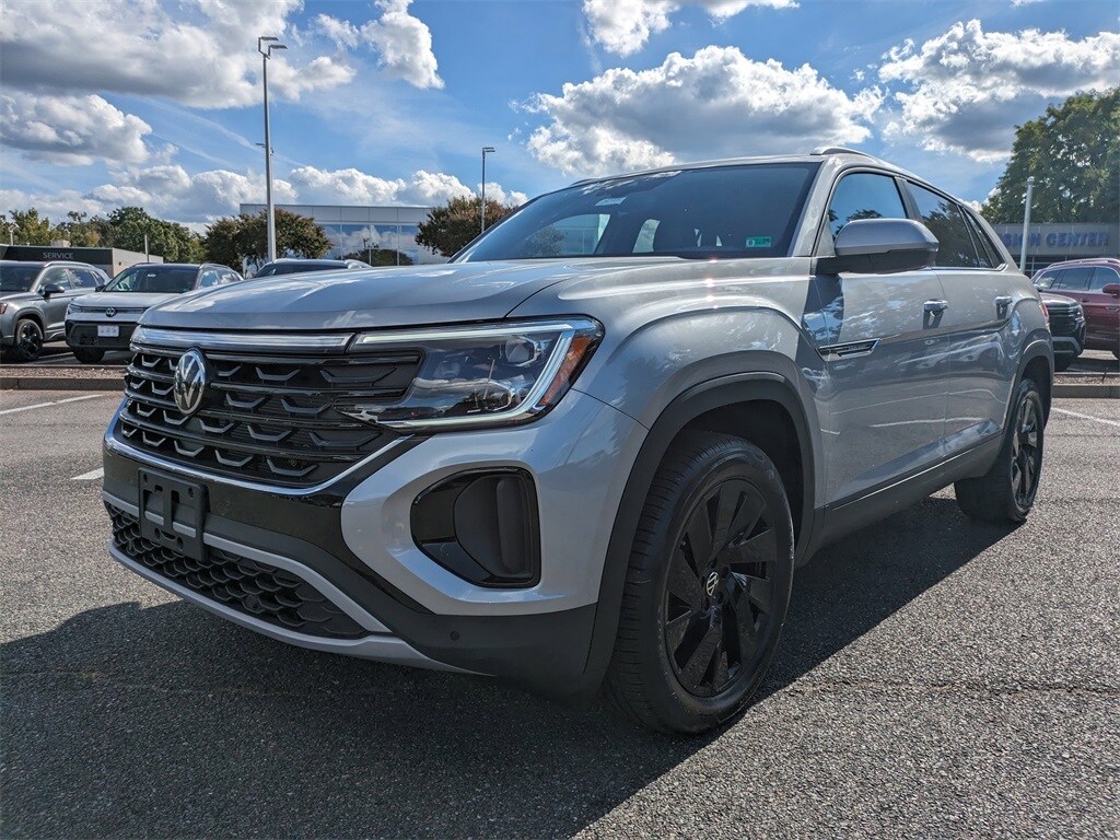 2026 Volkswagen Atlas Cross Sport SE w/Tech - Photo 8