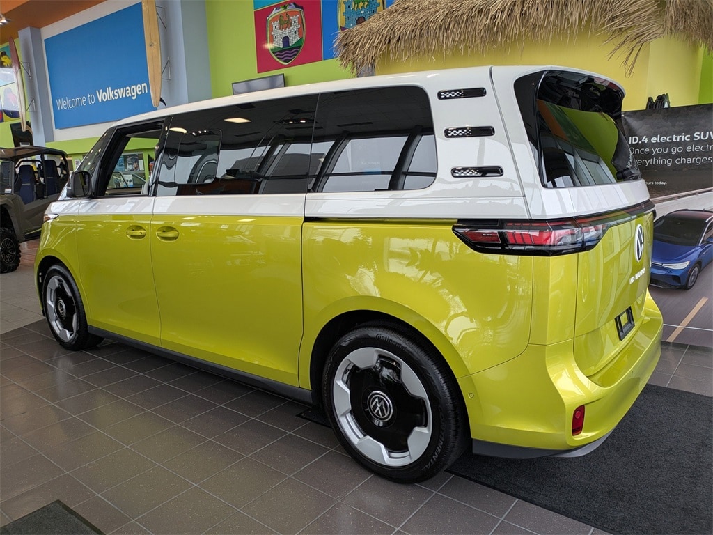 New 2025 Volkswagen ID. Buzz Pro S Plus Van 4MOTION