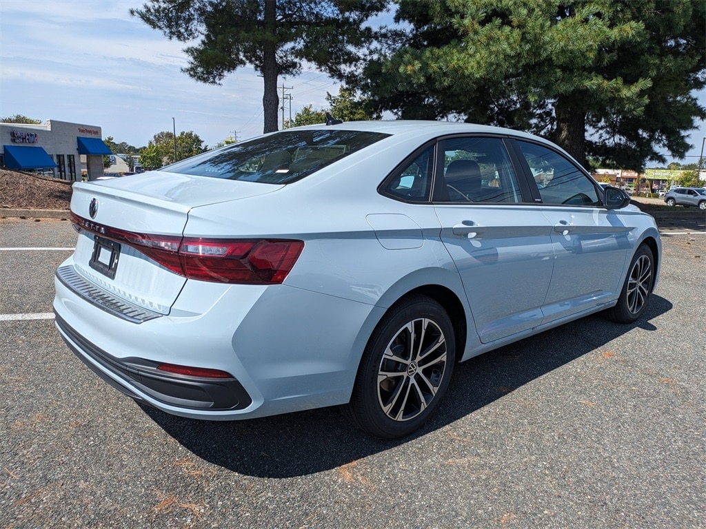 New 2025 Volkswagen Jetta 1.5T Sport Sedan