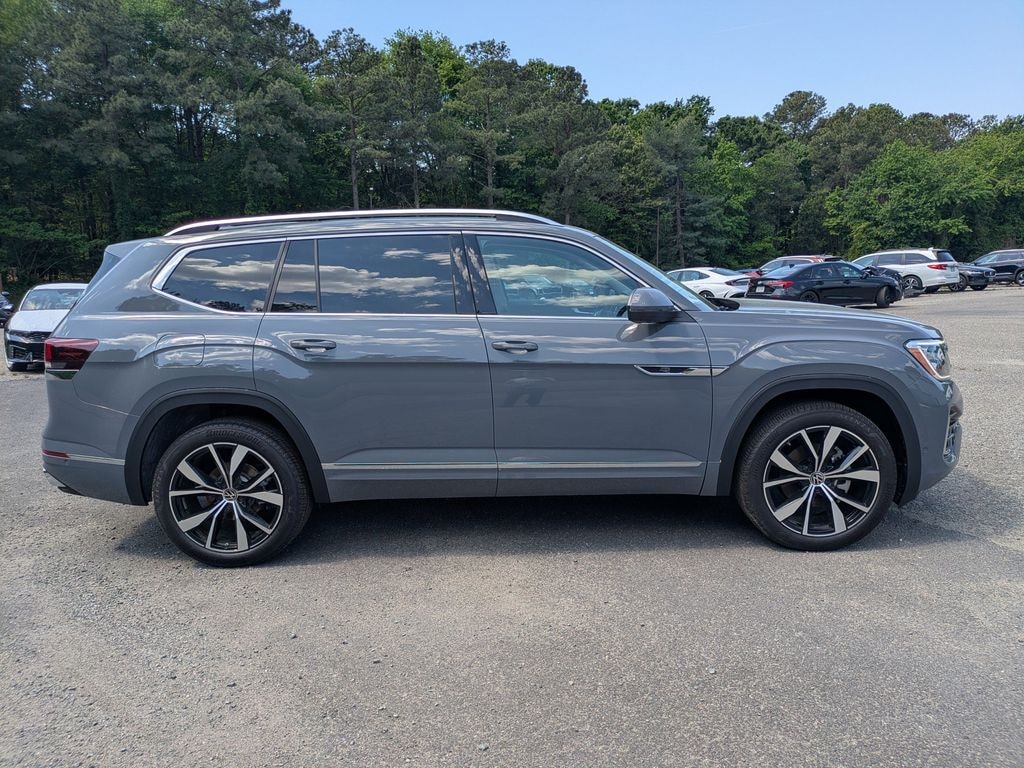 New 2026 Volkswagen Atlas 2.0T SEL Premium R-Line SUV