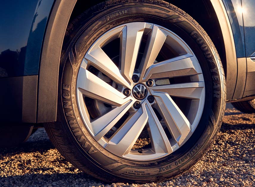 Compare the 2021 Volkswagen Atlas vs. the 2021 Ford Escape at West Broad Volkswagen | Wheel of the 2021 Volkswagen Atlas