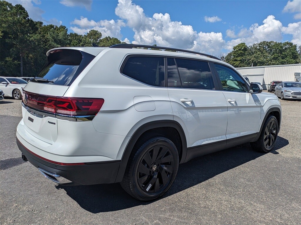 2026 Volkswagen Atlas SE Technology photo 4