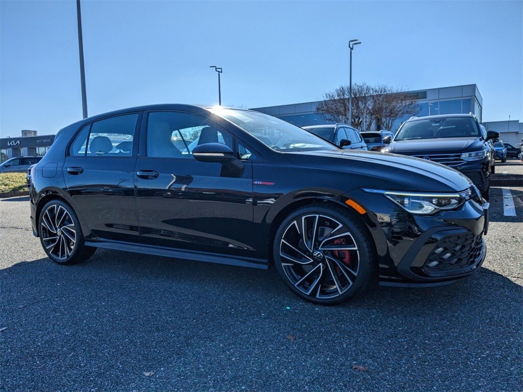 2024 Volkswagen Golf GTI Autobahn photo 2