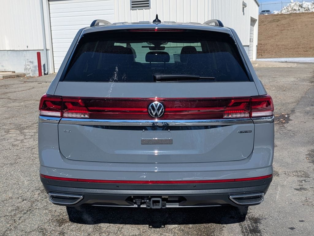 2026 Volkswagen Atlas SE w/Tech - Photo 5