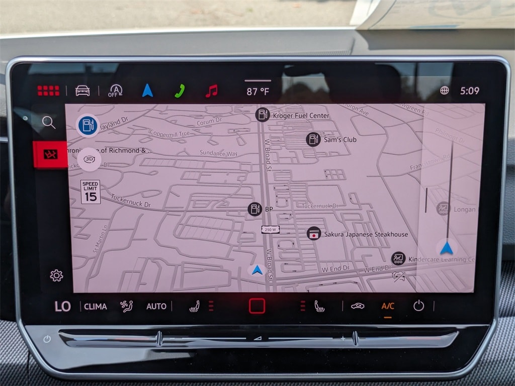 2025 Volkswagen Golf GTI SE - Photo 21