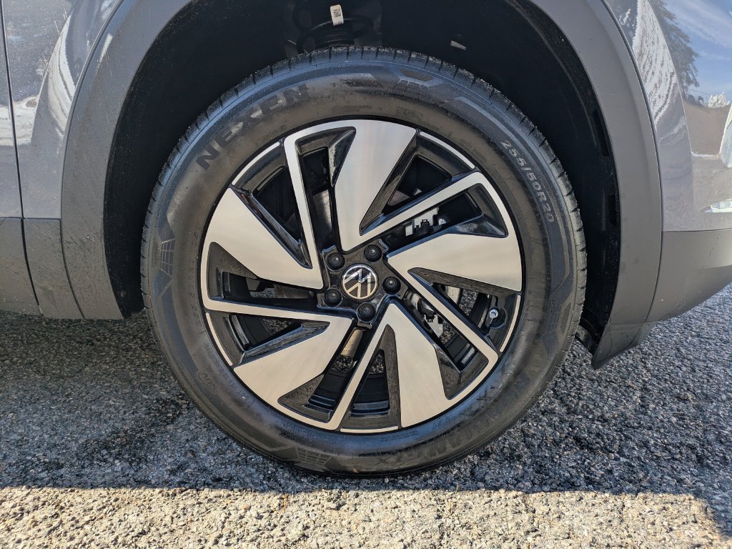 2026 Volkswagen Atlas SE w/Tech - Photo 10