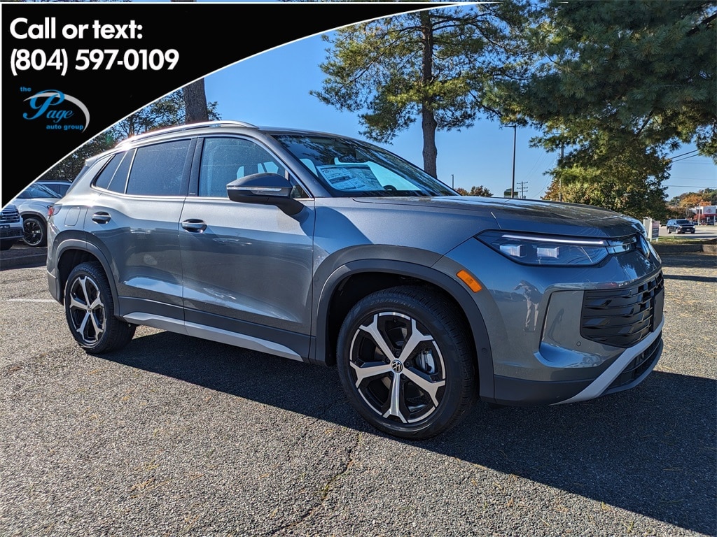 2025 Volkswagen Tiguan SE's photo