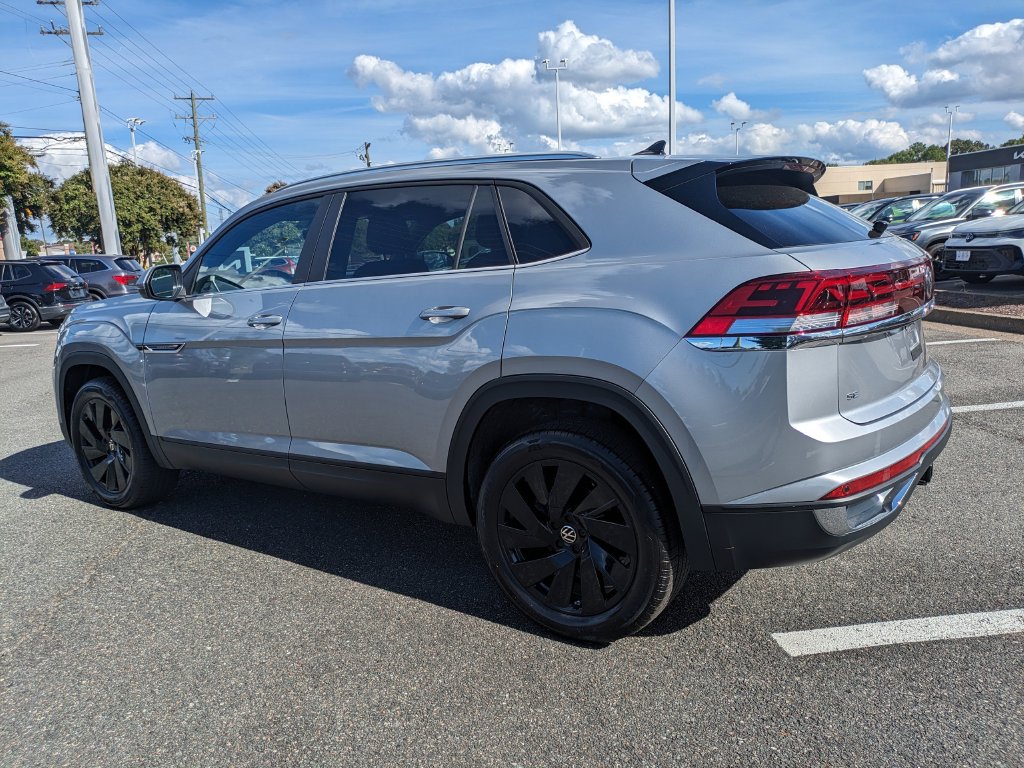 2026 Volkswagen Atlas Cross Sport SE w/Tech - Photo 6