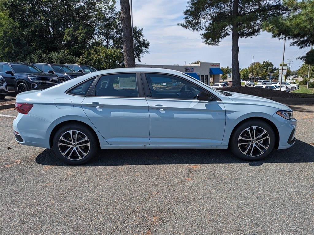 New 2025 Volkswagen Jetta 1.5T Sport Sedan
