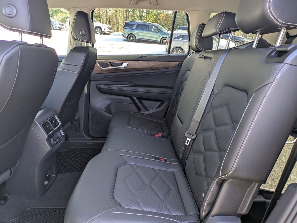 2026 Volkswagen Atlas SE w/Tech - Photo 14