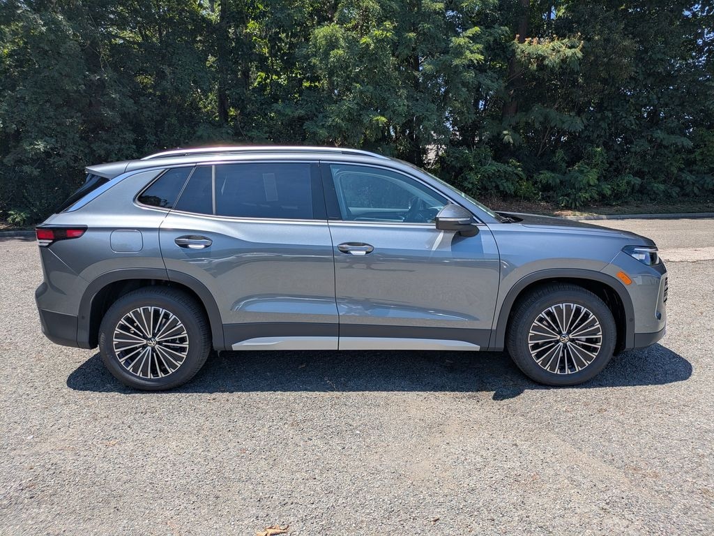 New 2026 Volkswagen Tiguan S SUV