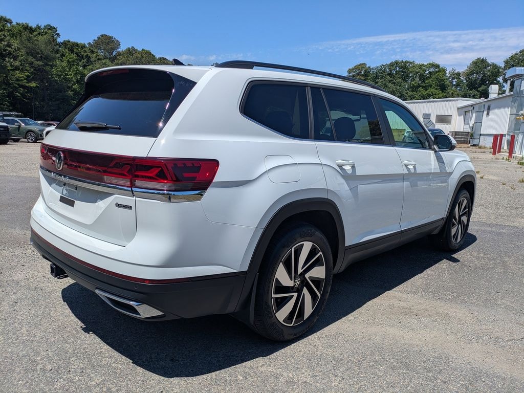 Used 2024 Volkswagen Atlas 2.0T SE w/Technology SUV