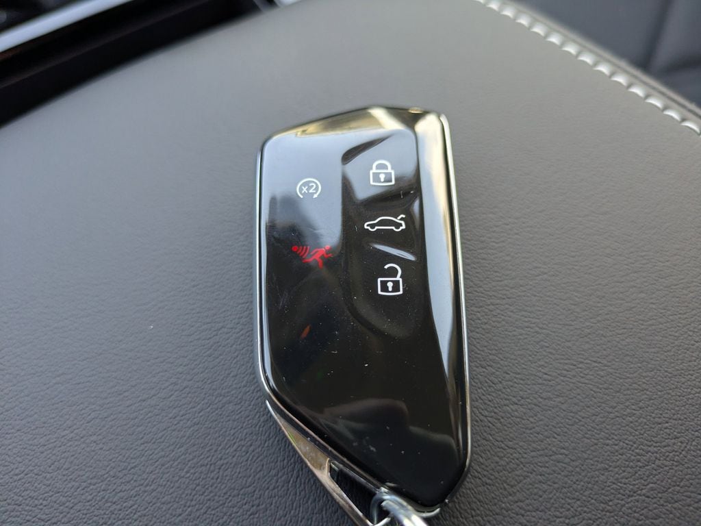 2026 Volkswagen Atlas SE w/Tech - Photo 28