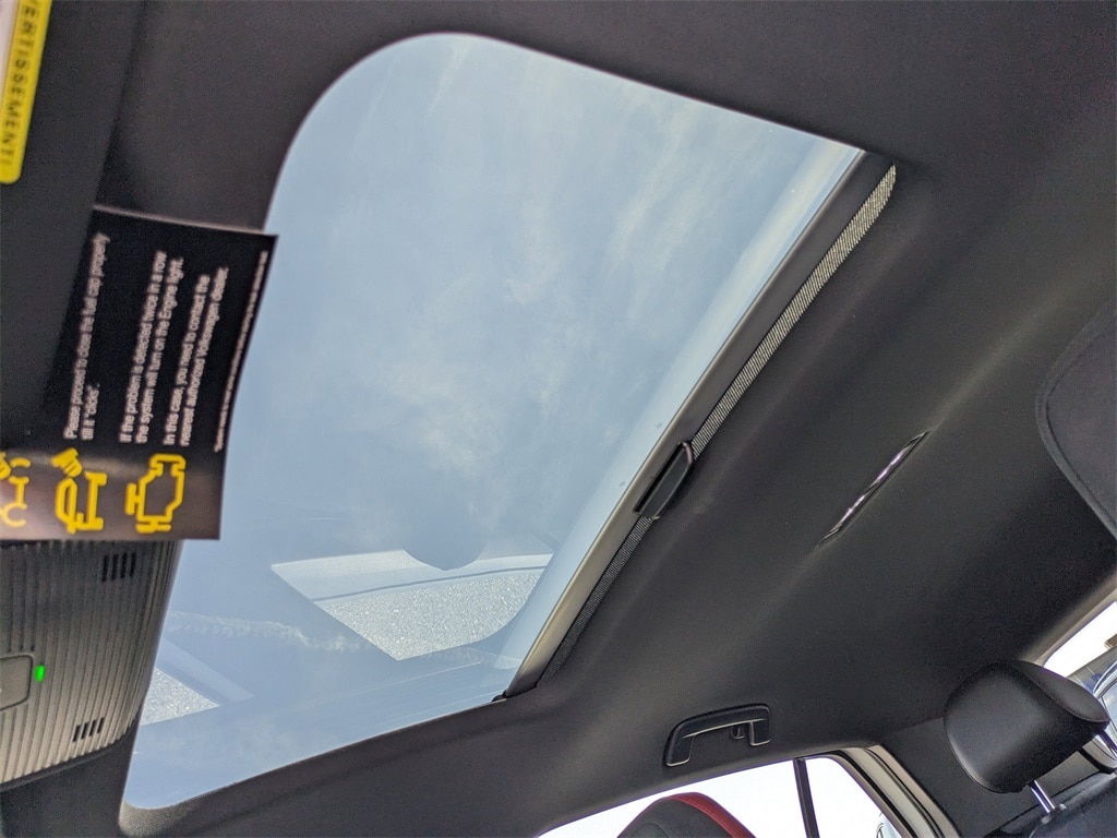 2025 Volkswagen Golf GTI SE - Photo 19