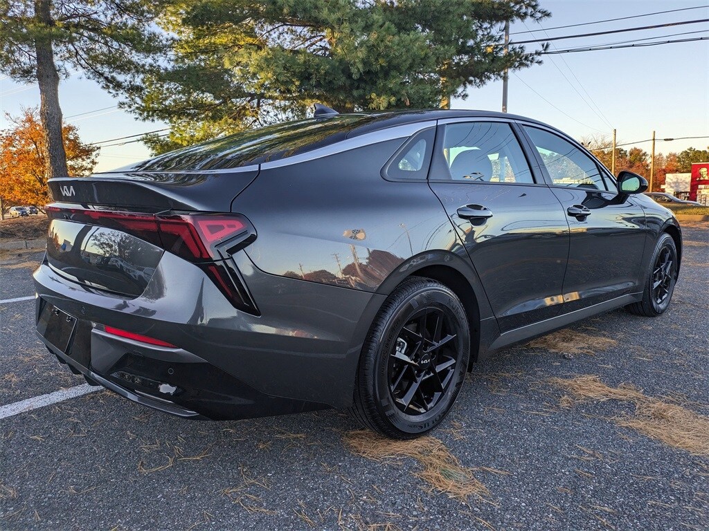 2025 Kia K5 LXS photo 4
