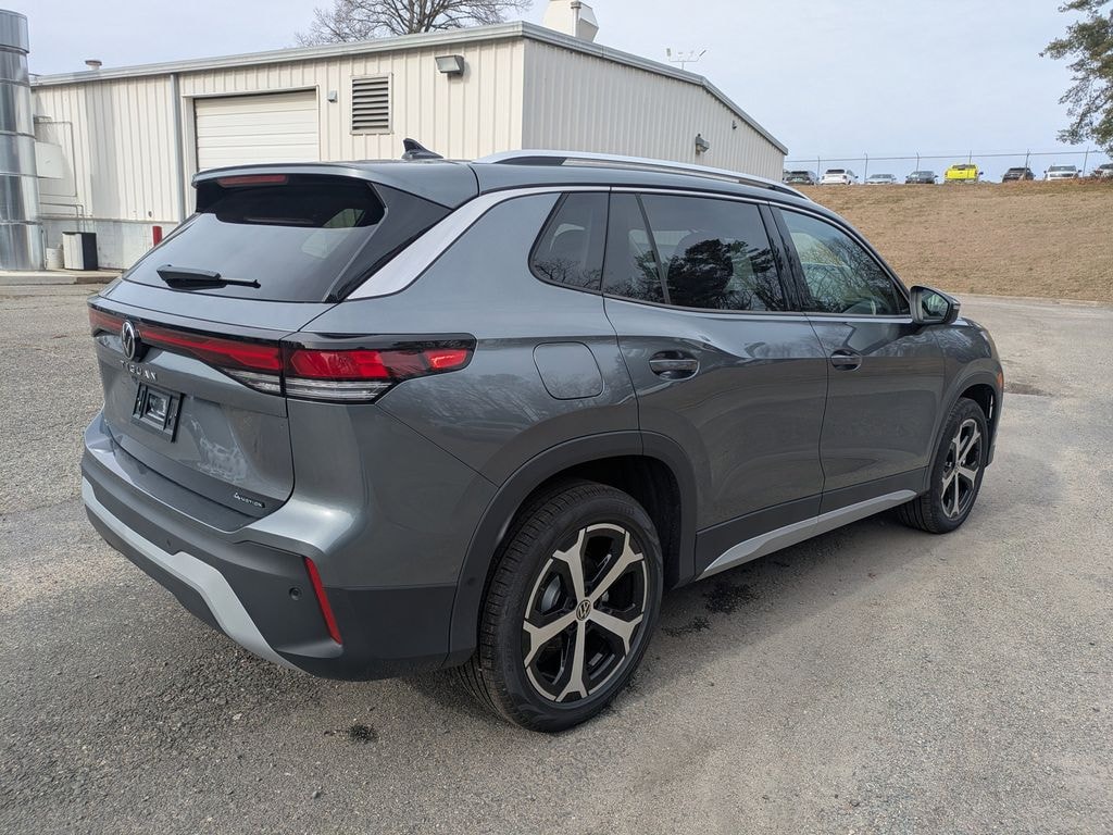 New 2026 Volkswagen Tiguan 2.0T SE SUV