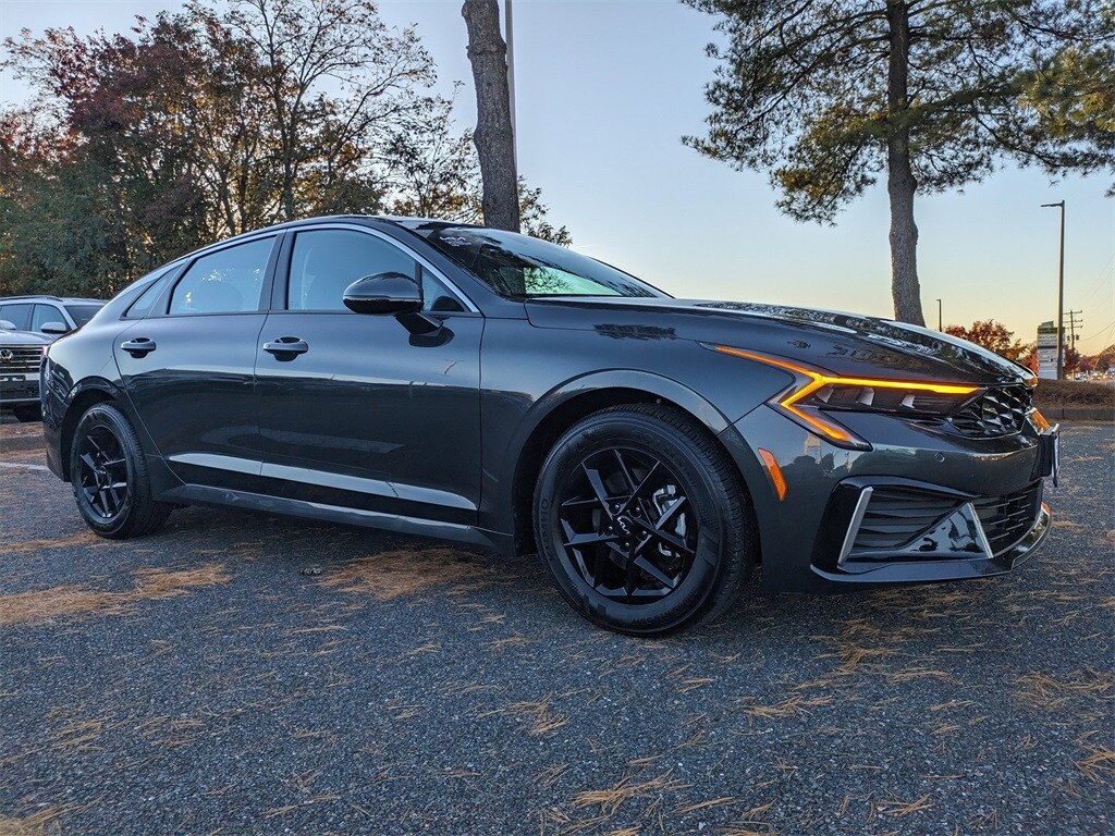 2025 Kia K5 LXS photo 2