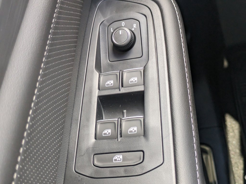 2026 Volkswagen Atlas Cross Sport SE w/Tech - Photo 24