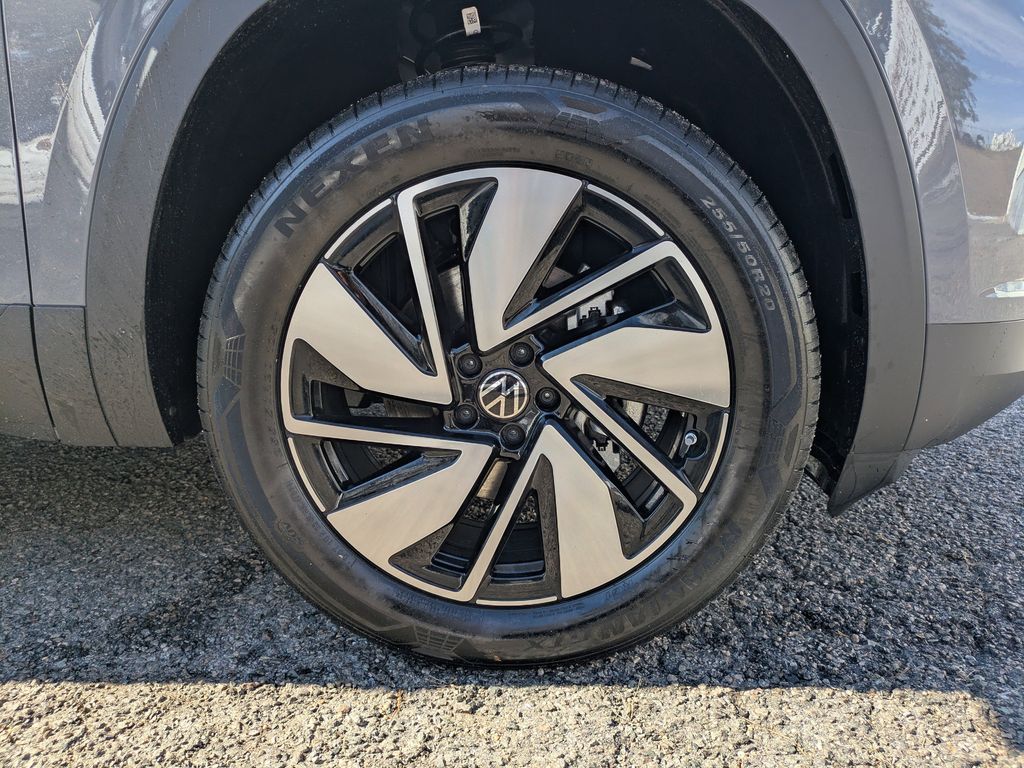 2026 Volkswagen Atlas SE w/Tech - Photo 11