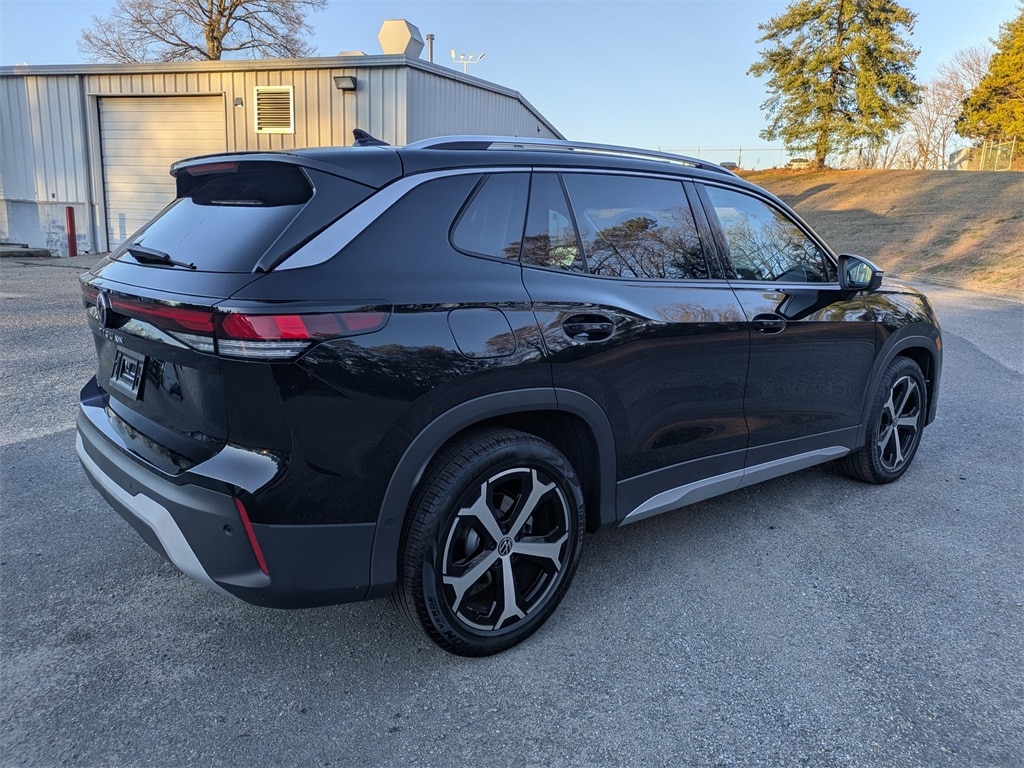 New 2026 Volkswagen Tiguan 2.0T SE SUV