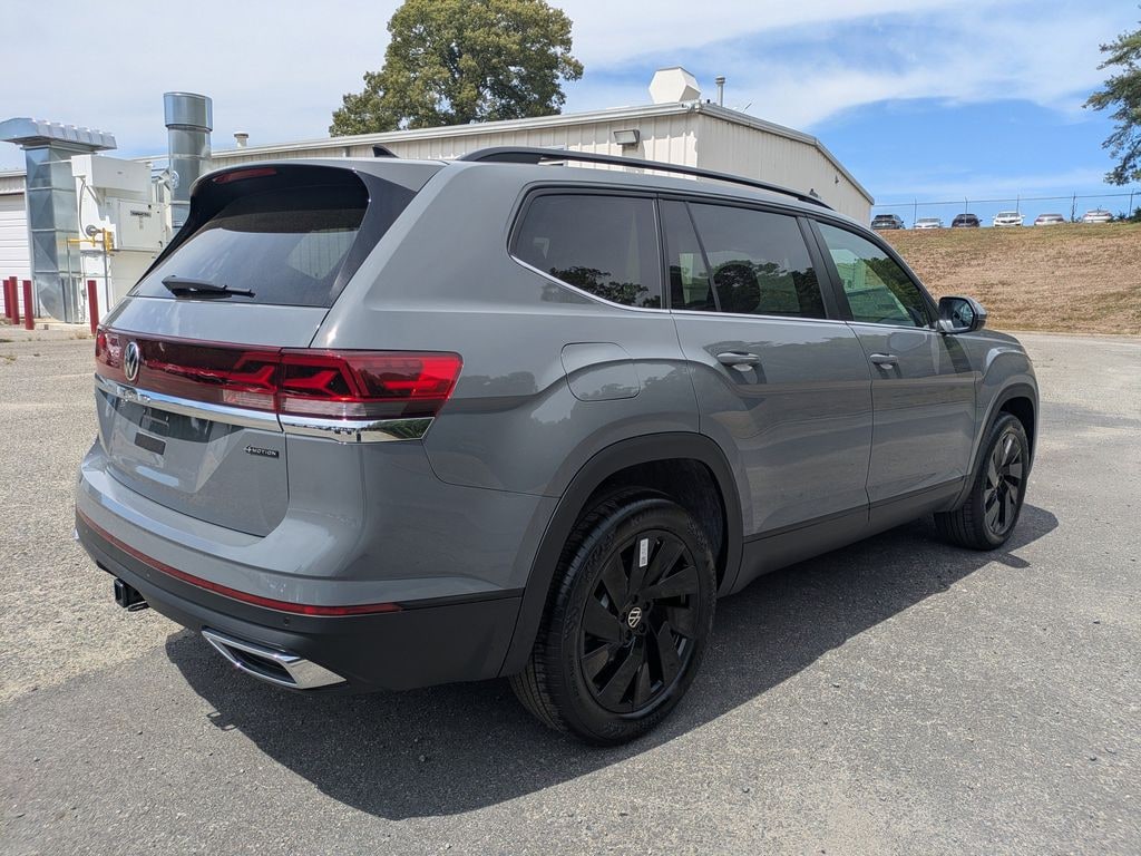 New 2026 Volkswagen Atlas 2.0T SE w/Technology SUV