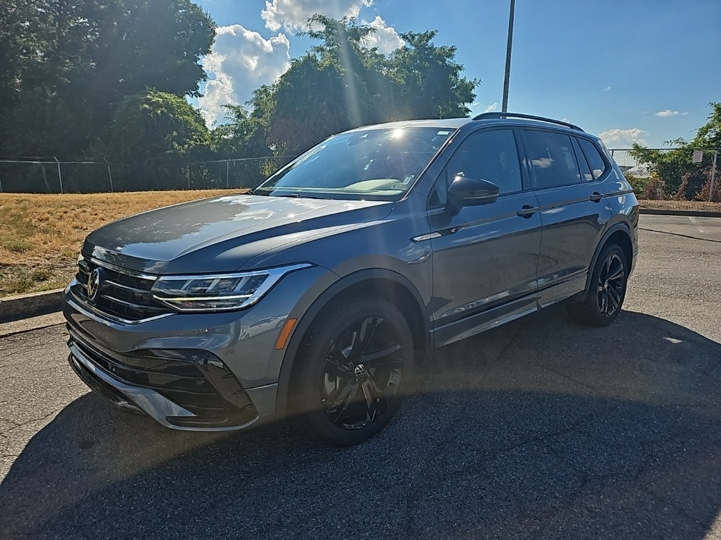 Used 2023 Volkswagen Tiguan SE R-LINE BLACK with VIN 3VV8B7AX2PM017280 for sale in Richmond, VA