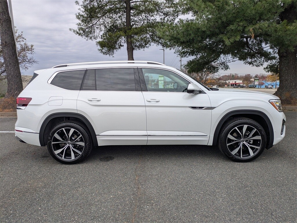New 2026 Volkswagen Atlas 2.0T SEL Premium R-Line SUV