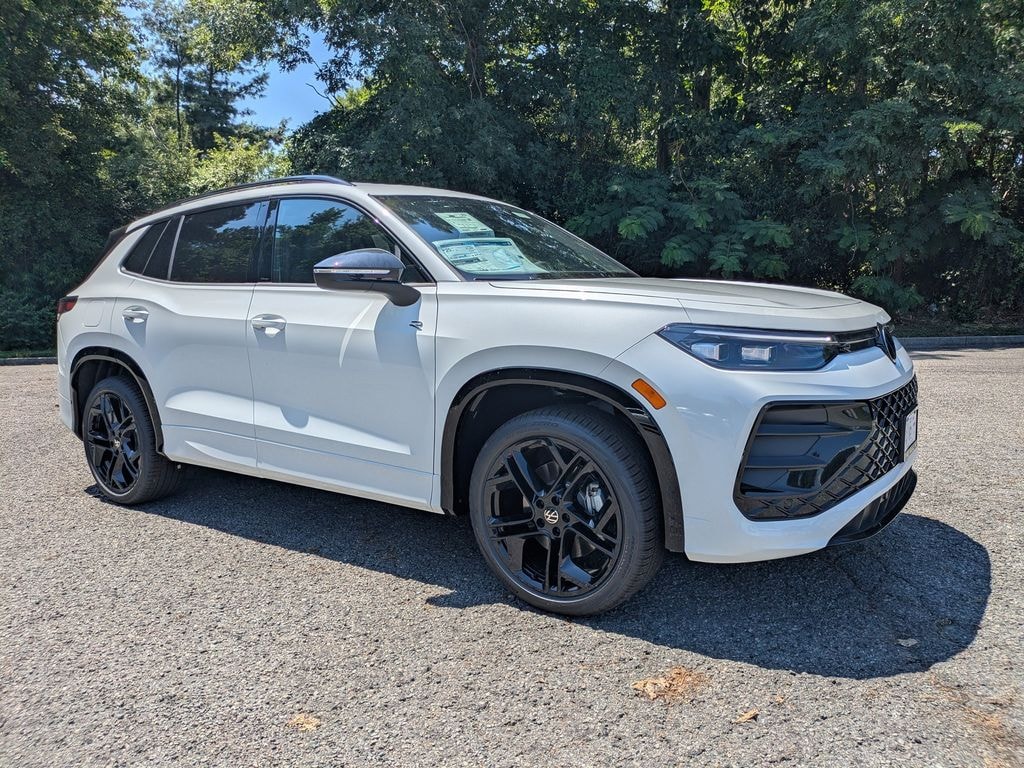 New 2026 Volkswagen Tiguan SE R-Line Black SUV