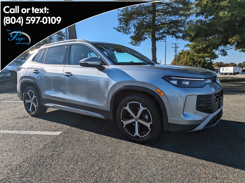 New 2025 Volkswagen Tiguan 2.0T SE SUV