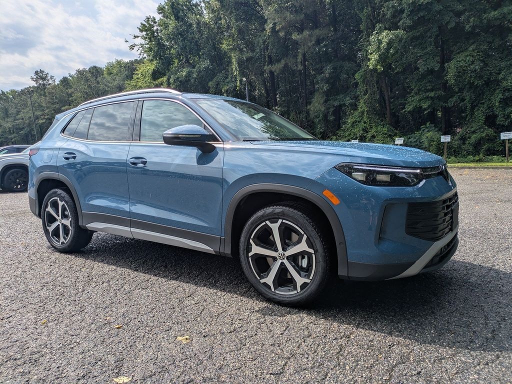 New 2026 Volkswagen Tiguan 2.0T SE SUV