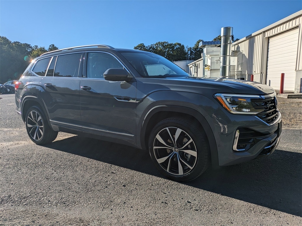New 2026 Volkswagen Atlas 2.0T SEL Premium R-Line SUV