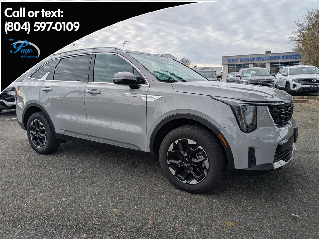 Used 2025 Kia Sorento S SUV