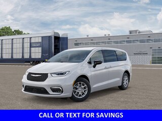 2026 Chrysler Pacifica SELECT Passenger Van for sale on Long Island, NY