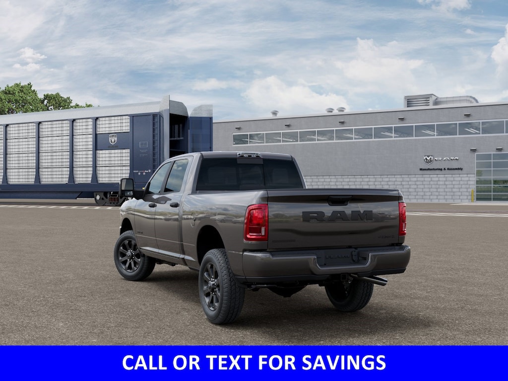 New 2026 Ram 2500 BIG HORN CREW CAB 4X4 6'4 BOX Pickup