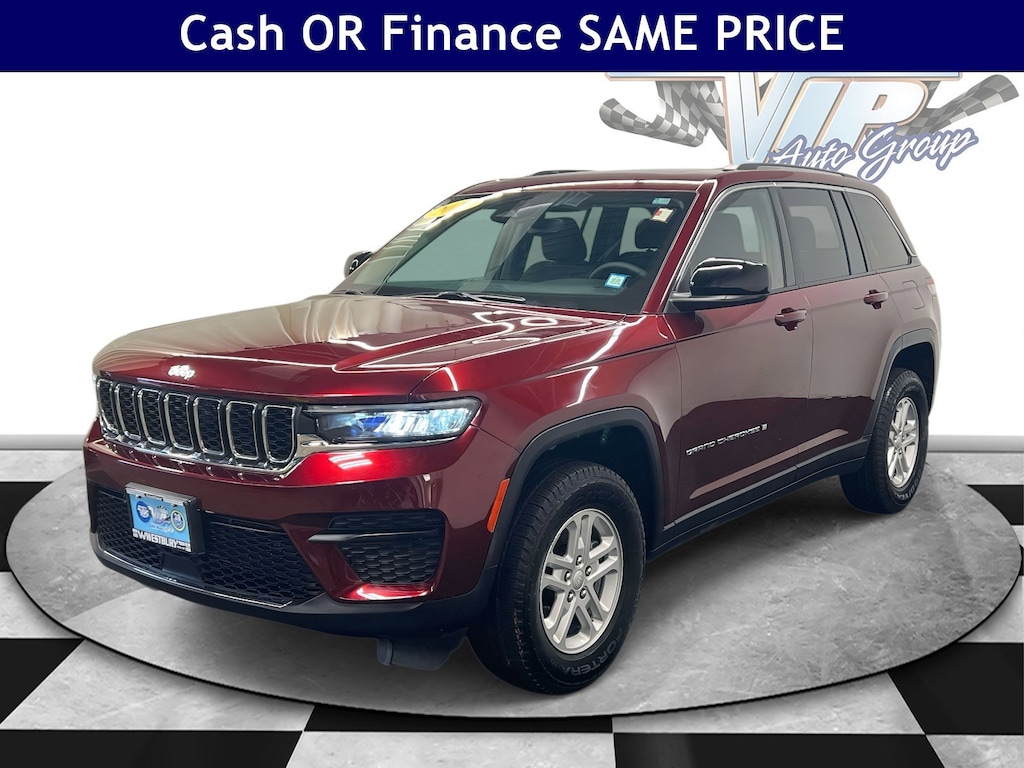 Used 2023 Jeep Grand Cherokee Laredo Laredo 4x4
