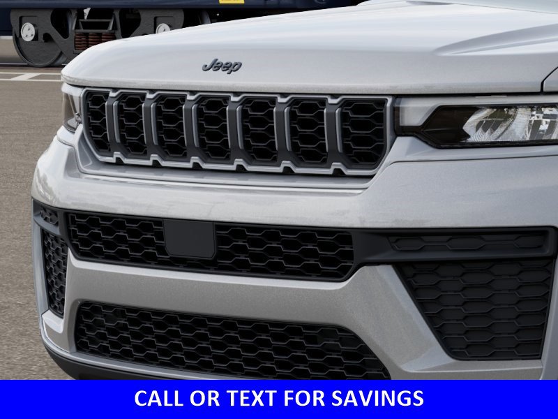 2026 Jeep Grand Cherokee Laredo - Photo 11