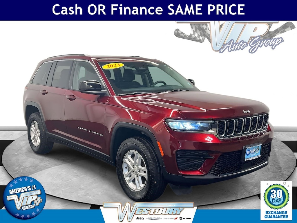 Used 2023 Jeep Grand Cherokee Laredo Laredo 4x4