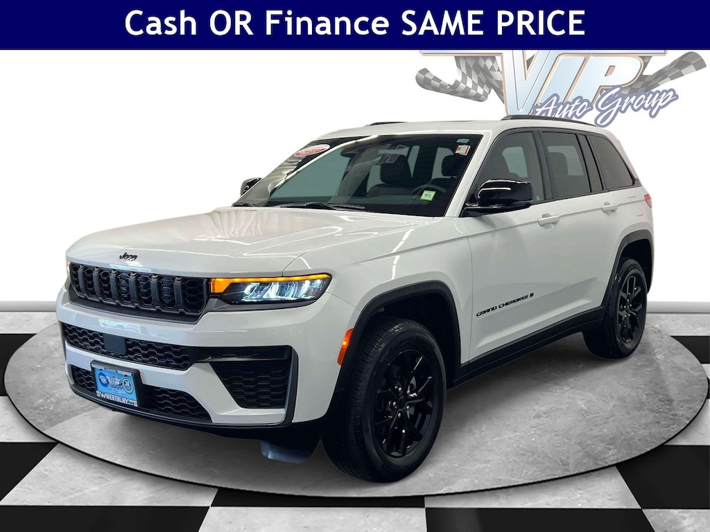 Used 2026 Jeep Grand Cherokee Laredo Altitude Laredo Altitude 4x4