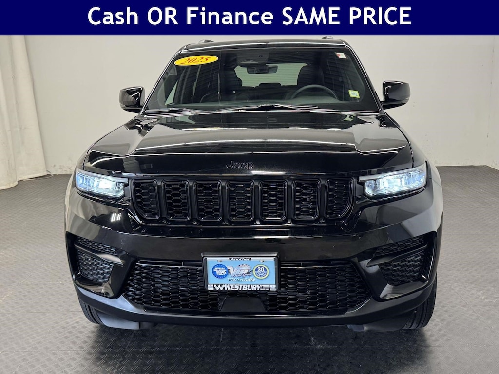 Used 2025 Jeep Grand Cherokee Altitude X Altitude X 4x4