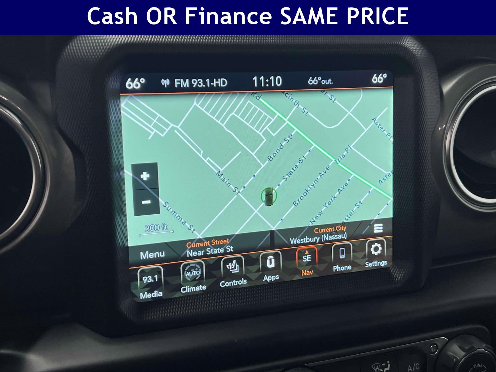 2022 Jeep Wrangler Unlimited Sahara photo 3