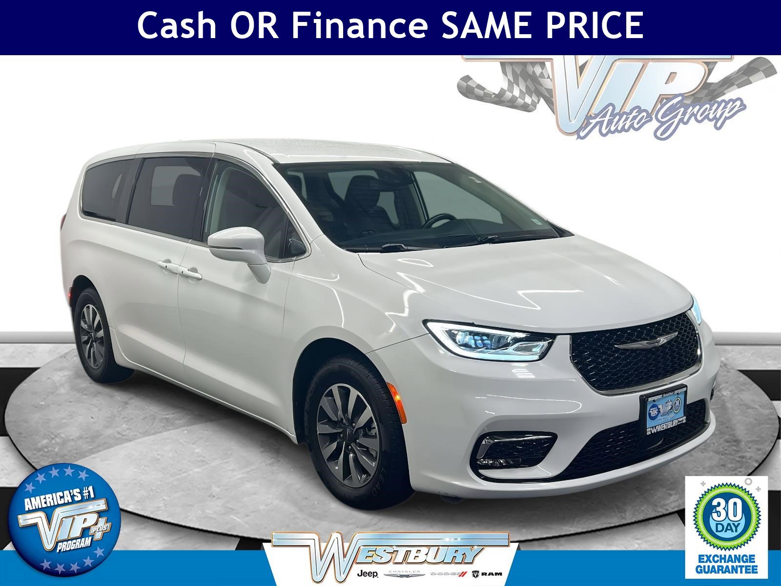 2022 Chrysler Pacifica Hybrid Touring L's photo