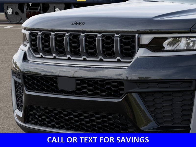2026 Jeep Grand Cherokee Laredo - Photo 11