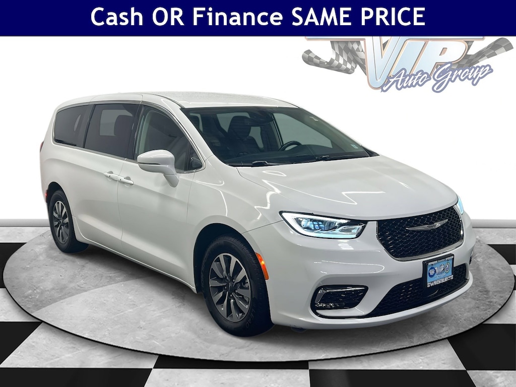 Used 2022 Chrysler Pacifica Hybrid Touring L Hybrid Touring L FWD