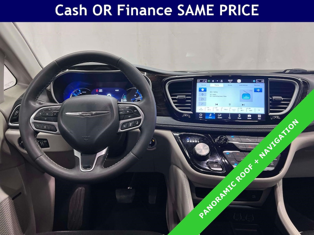 Used 2023 Chrysler Pacifica Hybrid Limited Hybrid Limited FWD