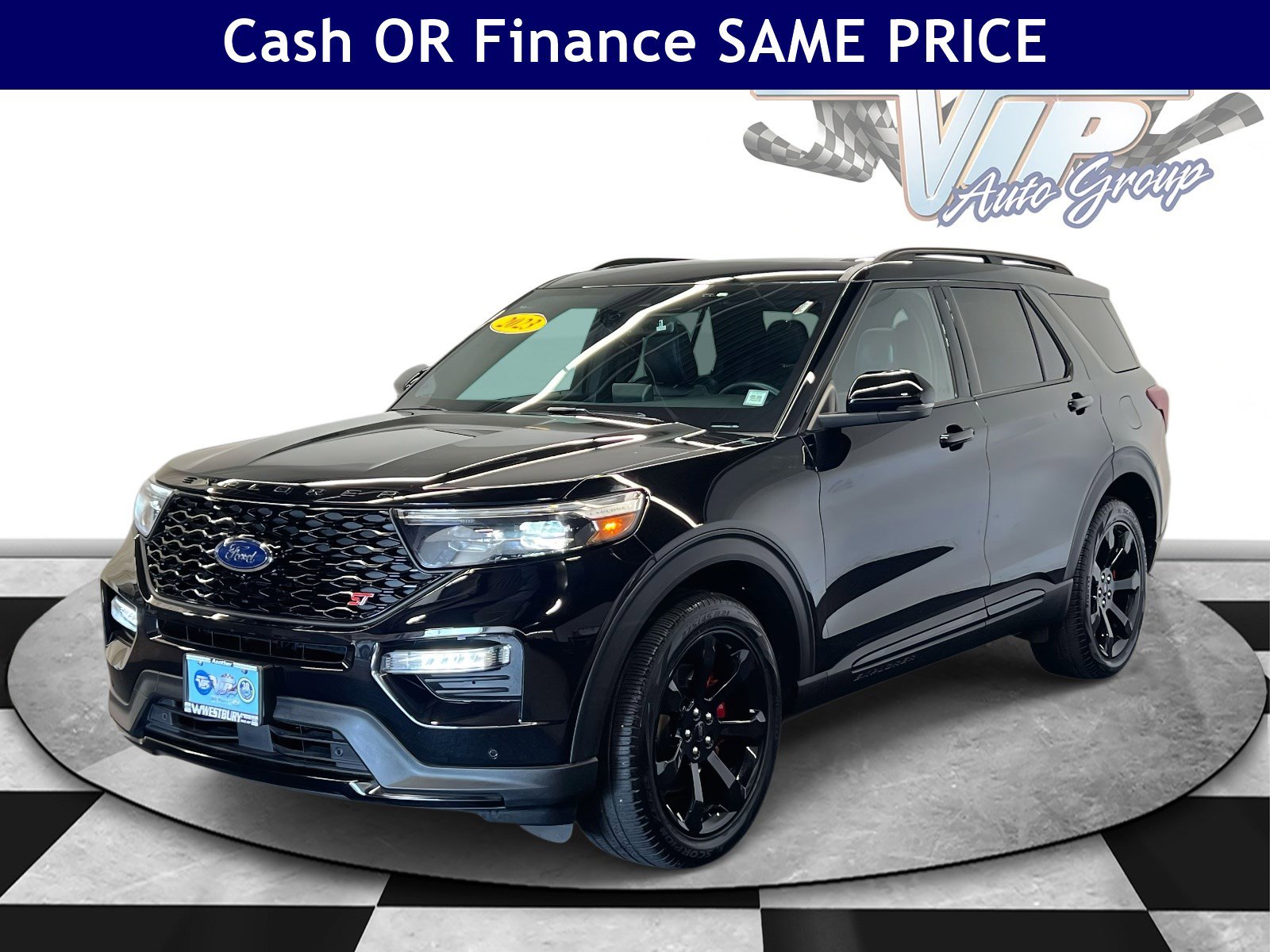 2023 Ford Explorer ST photo 3