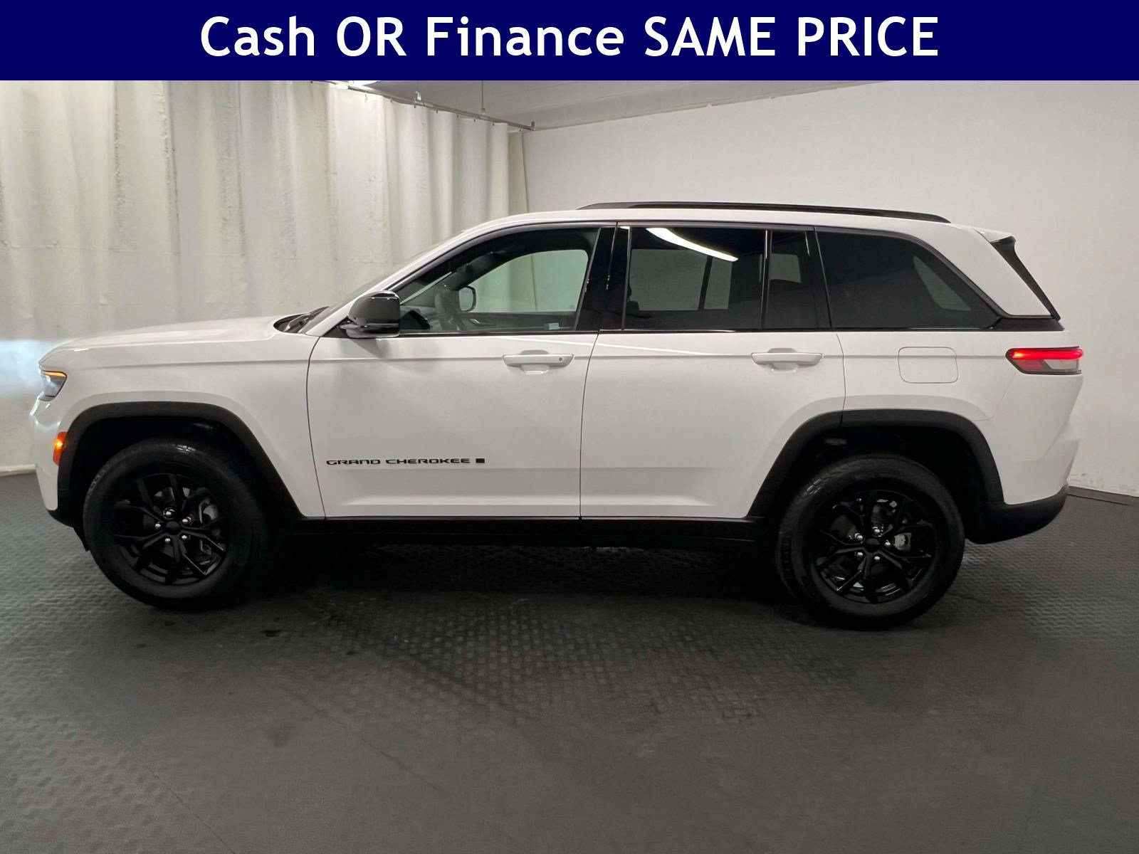 2026 Jeep Grand Cherokee Laredo - Photo 7