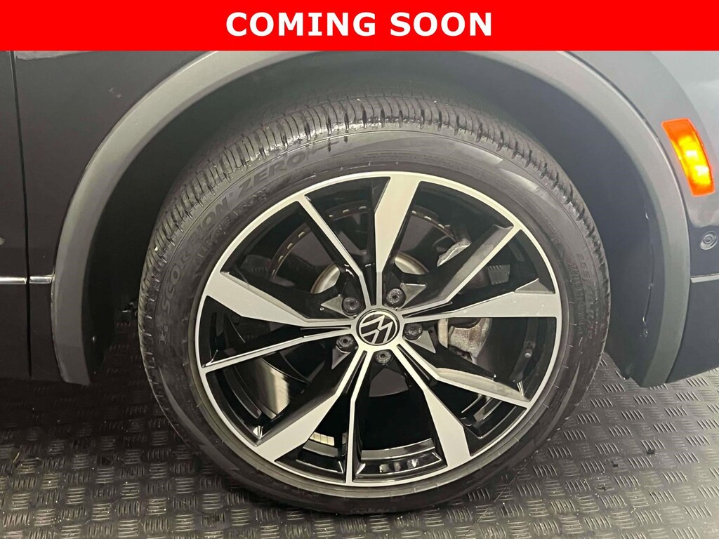 Used 2022 Volkswagen Tiguan SEL R-Line 2.0T SEL R-Line 4MOTION