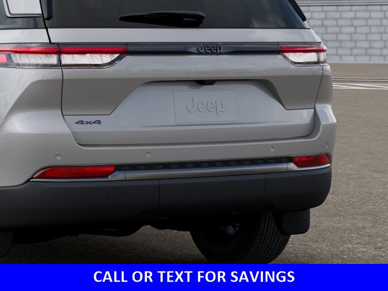2026 Jeep Grand Cherokee Laredo - Photo 13