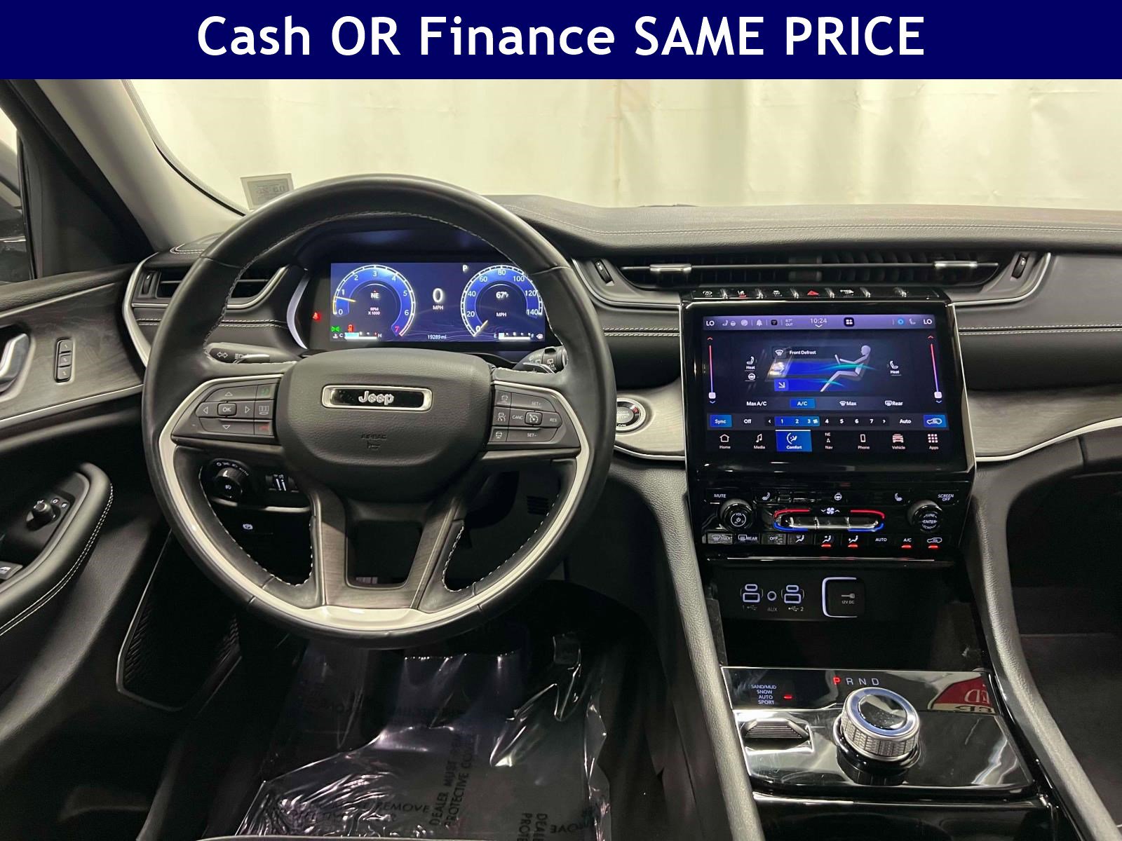 2022 Jeep Grand Cherokee Limited photo 2