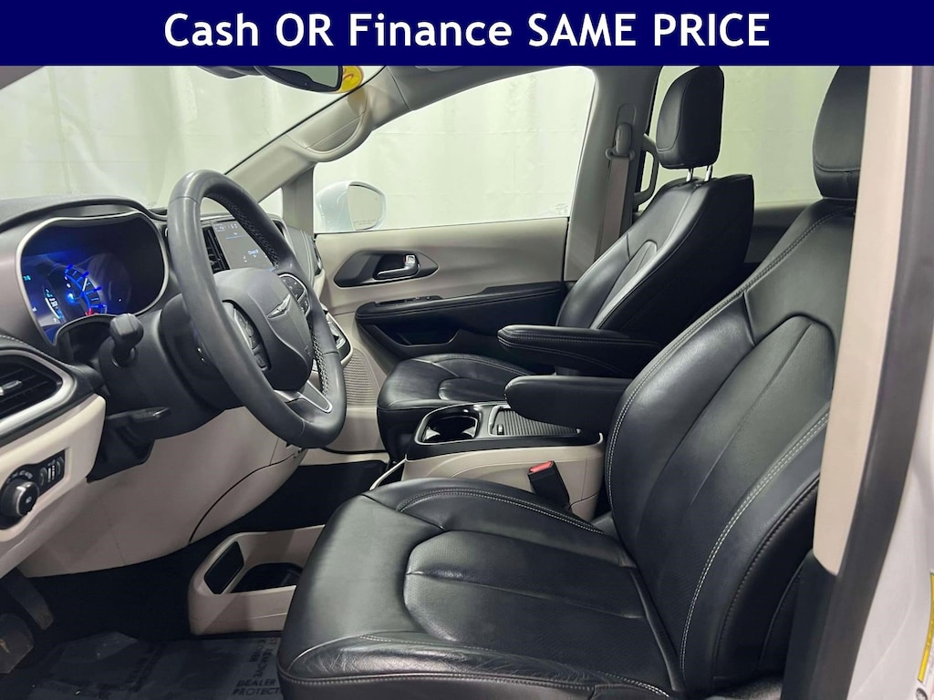 Used 2022 Chrysler Pacifica Hybrid Touring L Hybrid Touring L FWD